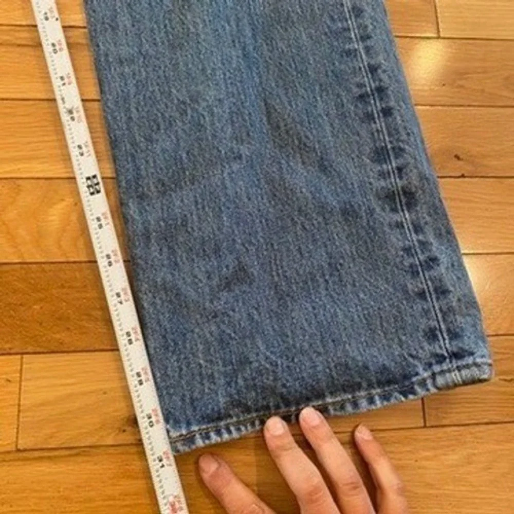Levis 501 Original Fit Mens Medium Wash Blue Straight Leg Denim Jeans 35x32